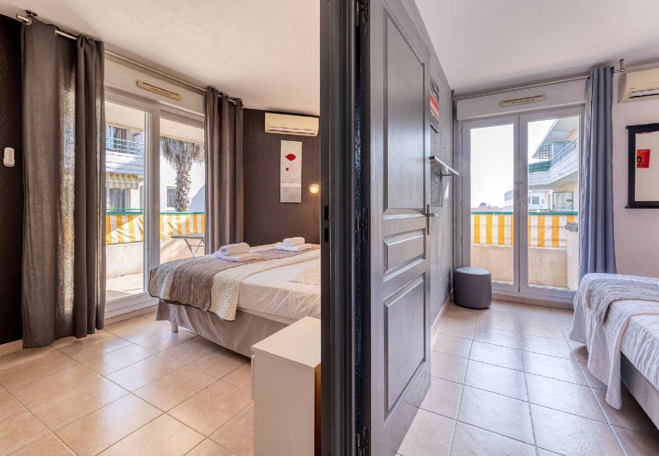 Apartment in Villeneuve-Loubet - LEN SUNSET Regent Park