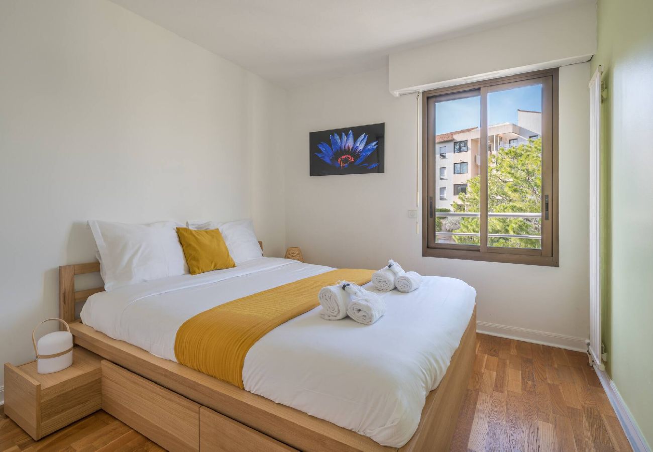 Apartment in Antibes - PAN SUNSET LE PARC