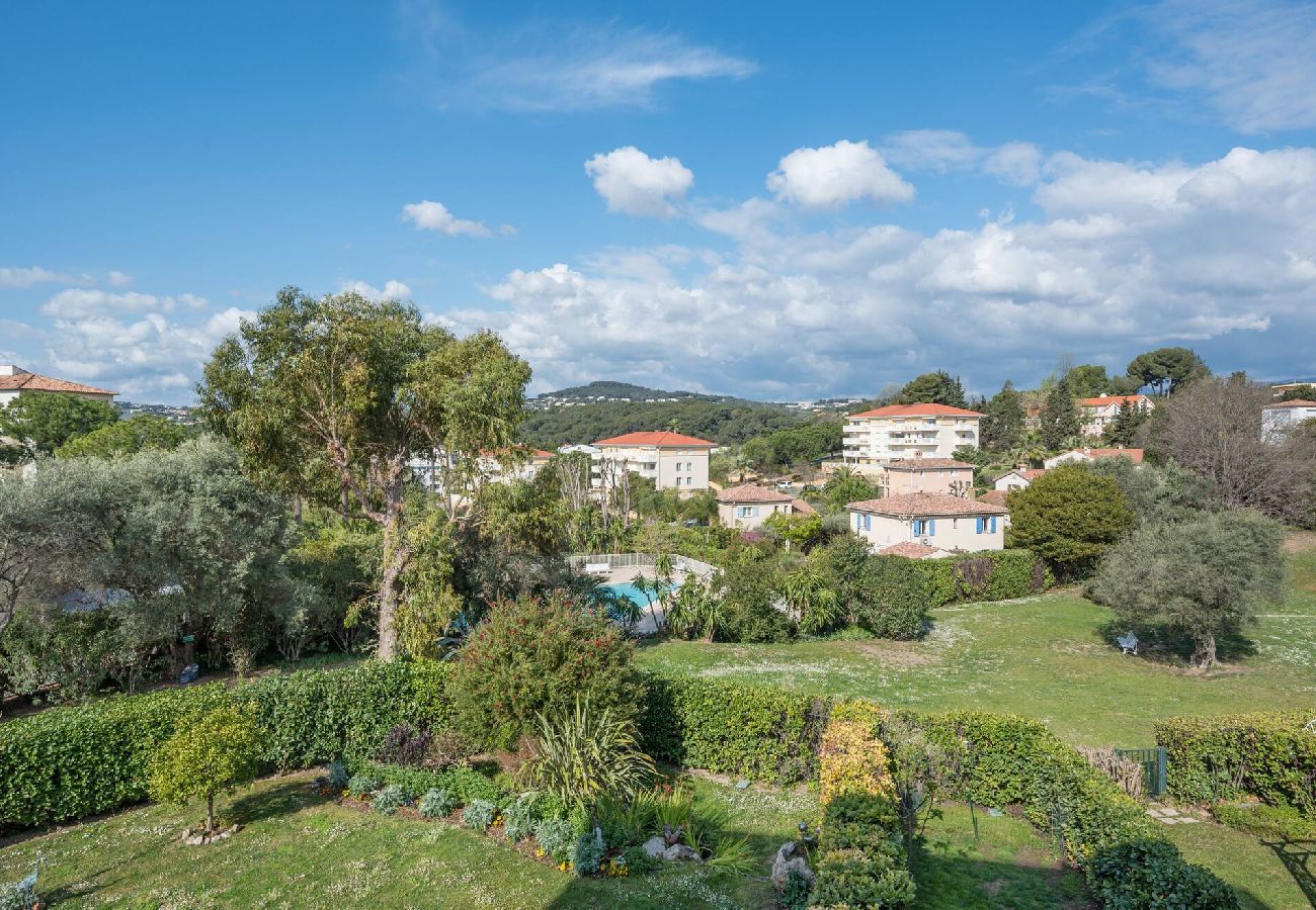 Apartment in Antibes - PAN SUNSET LE PARC