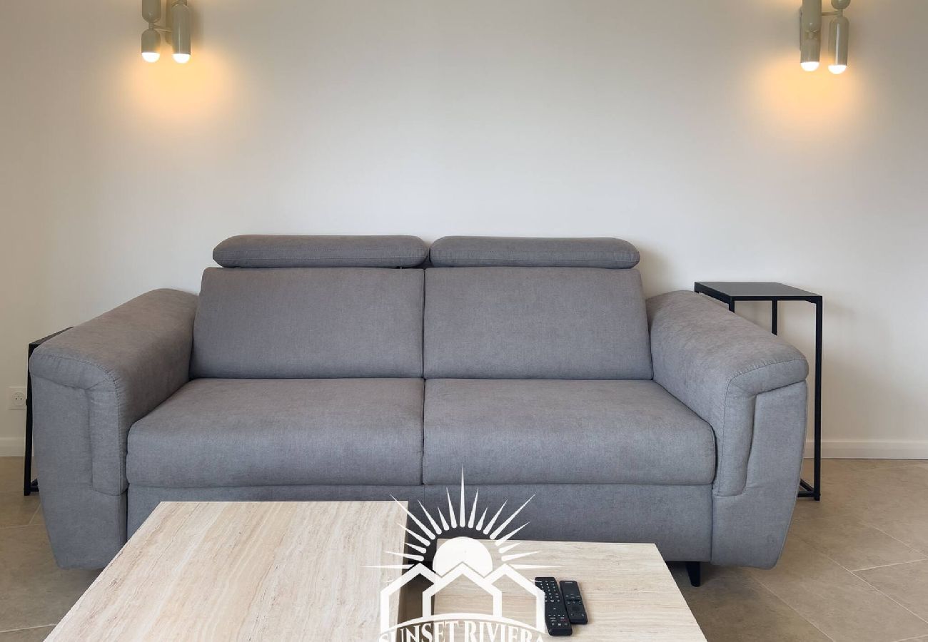 Apartment in Antibes - PAU SUNSET PORT VAUBAN