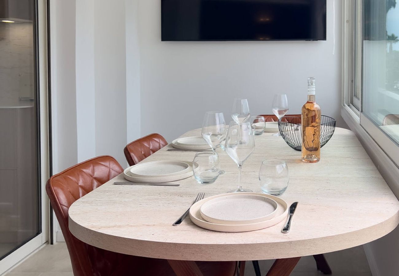Apartment in Antibes - PAU SUNSET PORT VAUBAN
