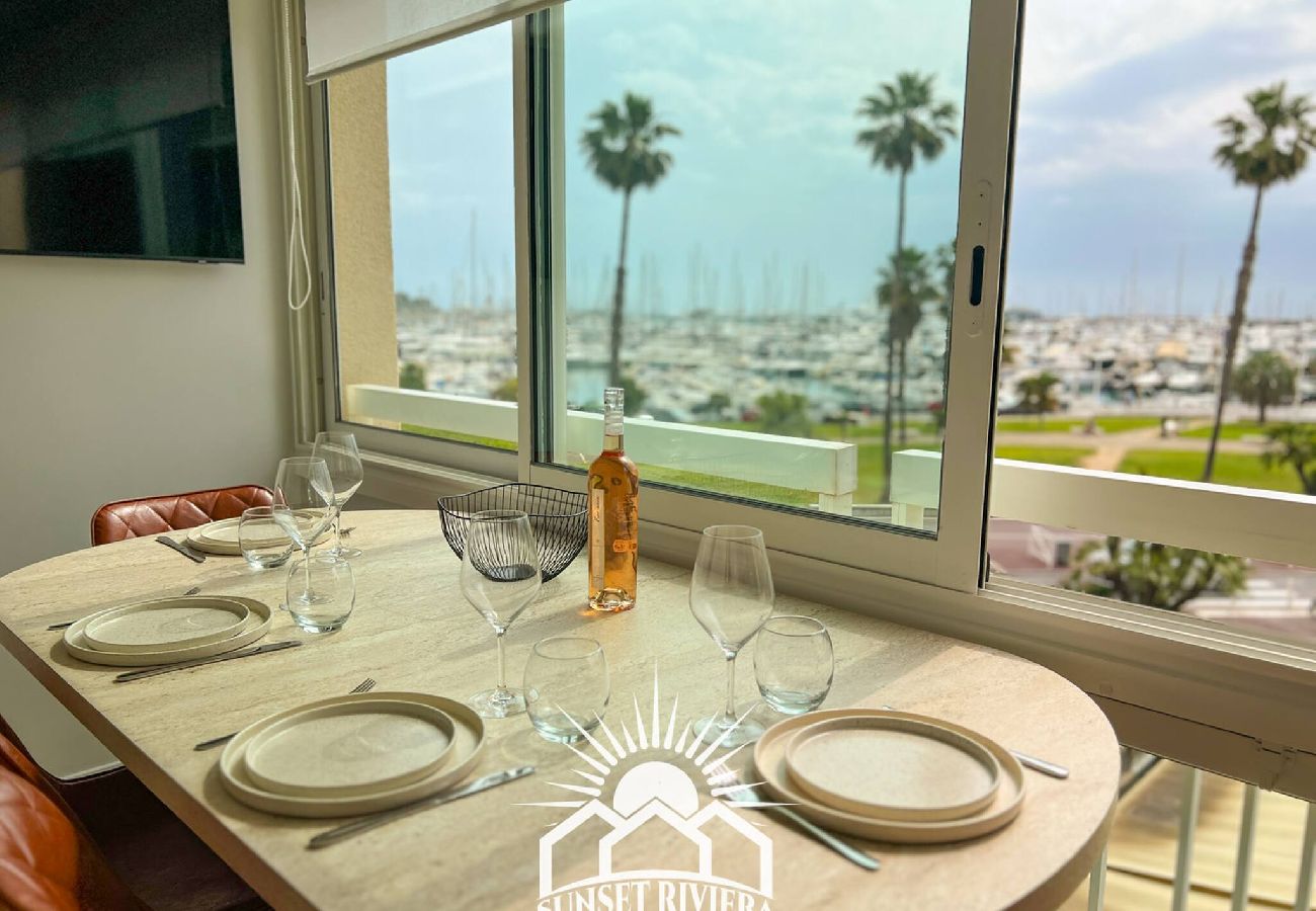 Apartment in Antibes - PAU SUNSET PORT VAUBAN