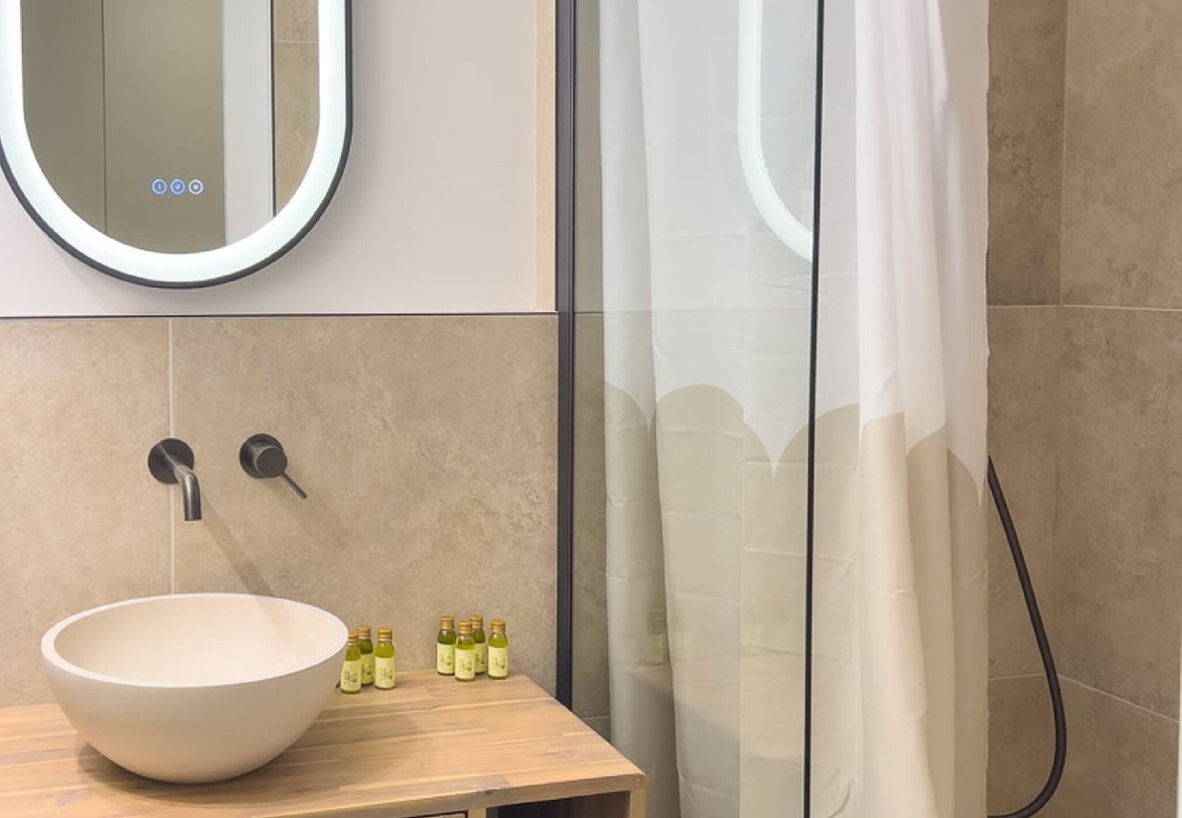 Apartment in Antibes - PAU SUNSET PORT VAUBAN