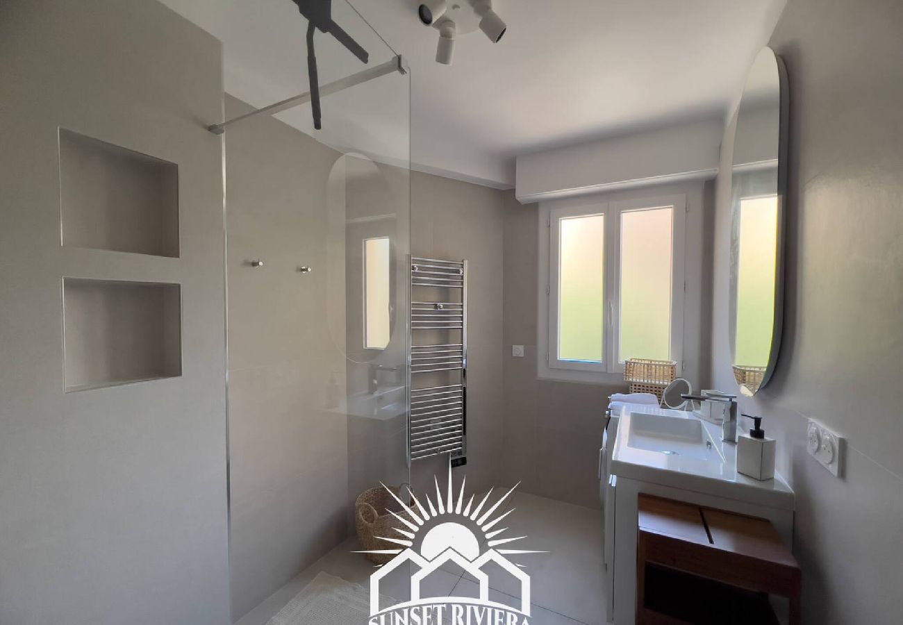 Apartment in Antibes - MAR SUNSET LE ROSSINI