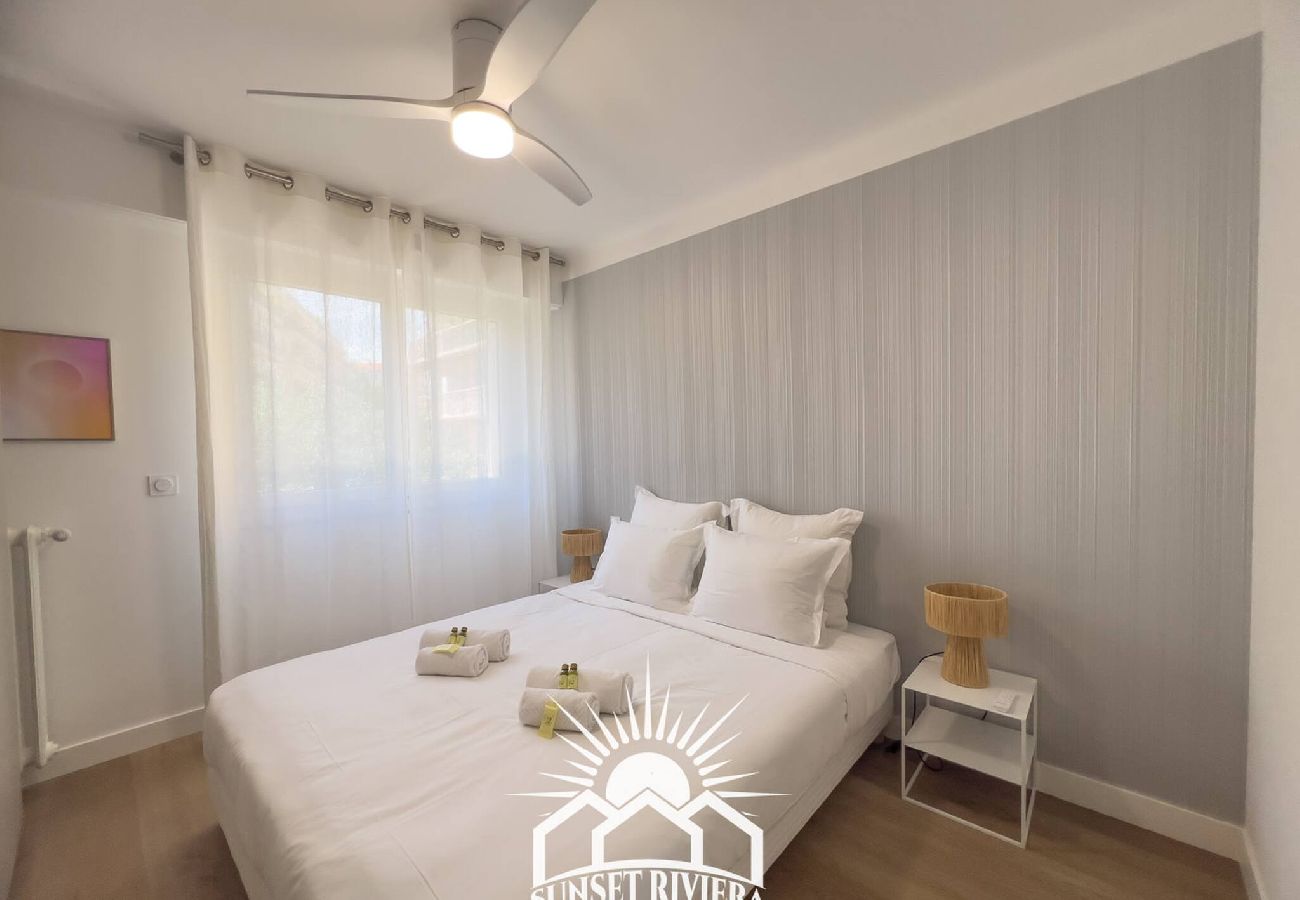 Apartment in Antibes - MAR SUNSET LE ROSSINI