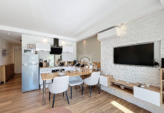 Apartment in Antibes - TAL SUNSET LE TROPIQUE
