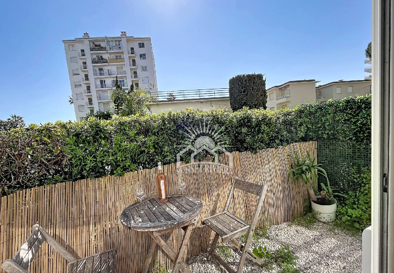 Apartment in Antibes - TAL SUNSET LE TROPIQUE