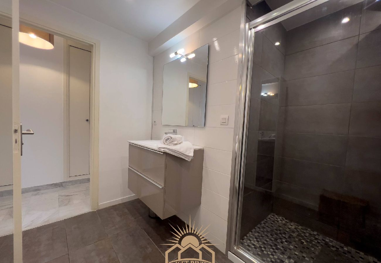 Apartment in Le Cannet - JUL SUNSET LE SURCOUF