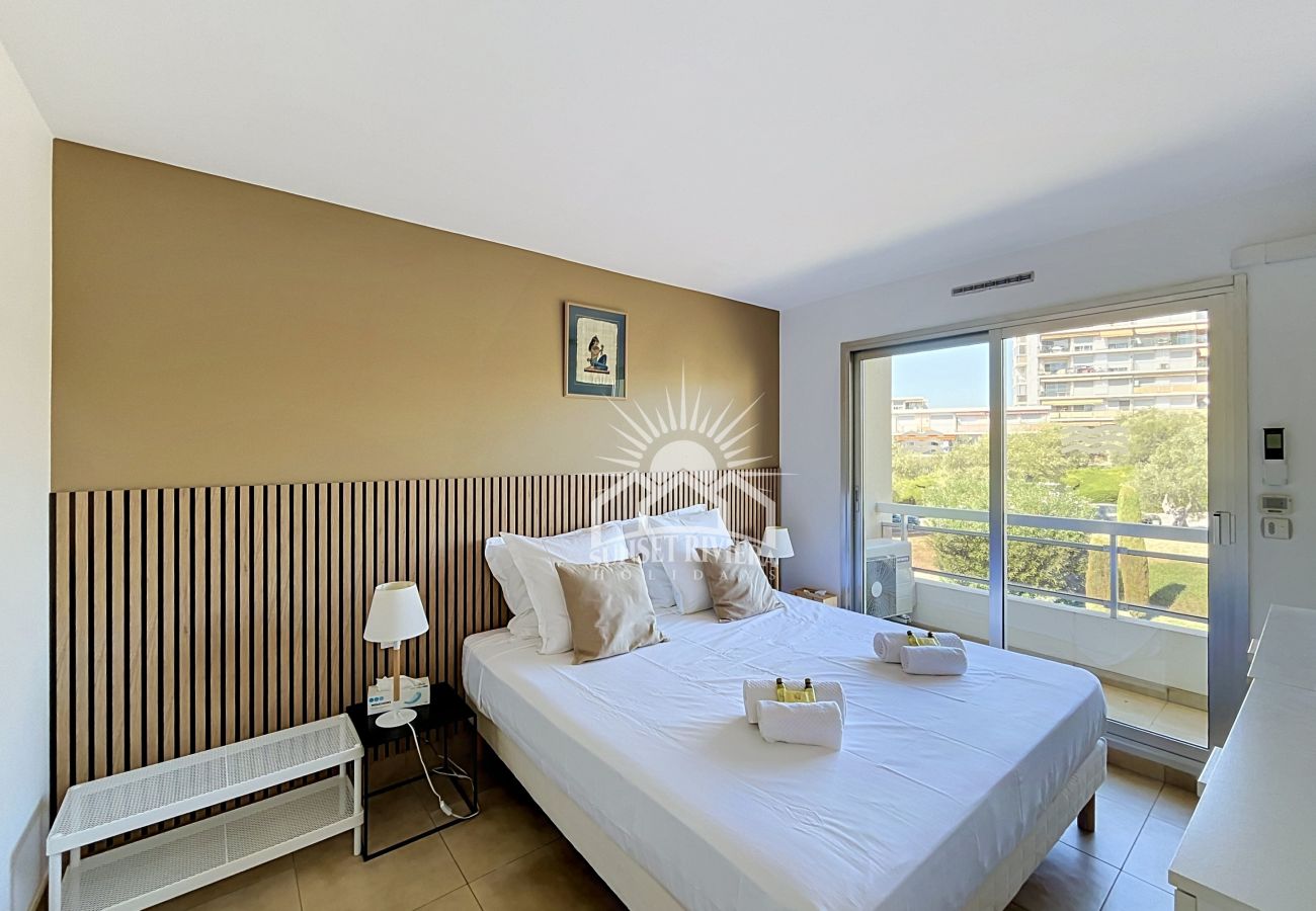 Apartment in Antibes - BIN DOLCE VITA