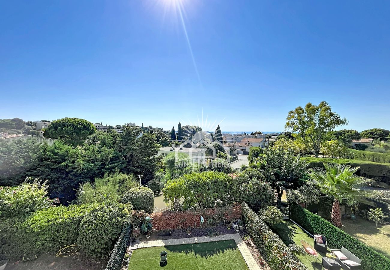 Apartment in Antibes - BIN DOLCE VITA