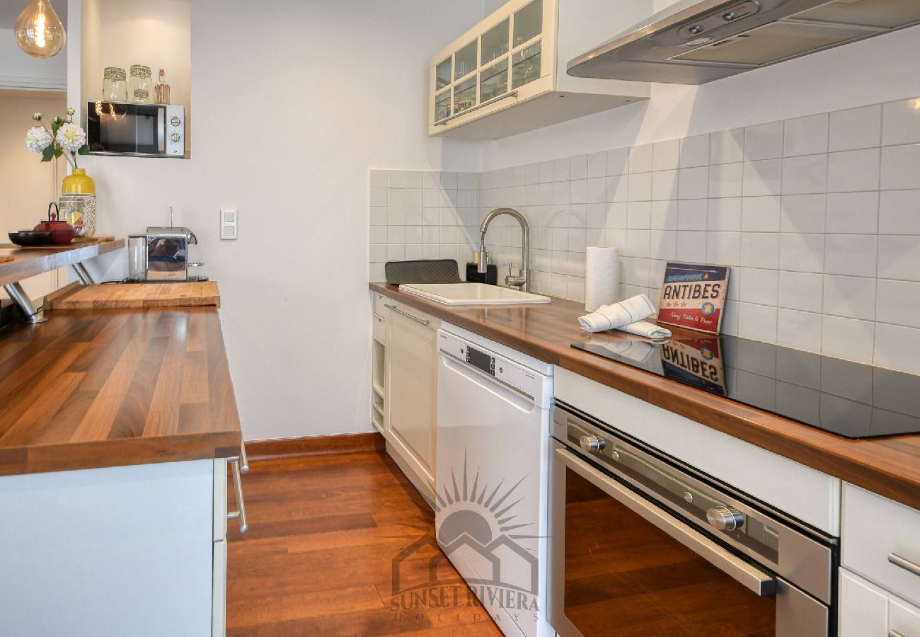 Apartment in Antibes - DAU SUNSET LE CARNOT
