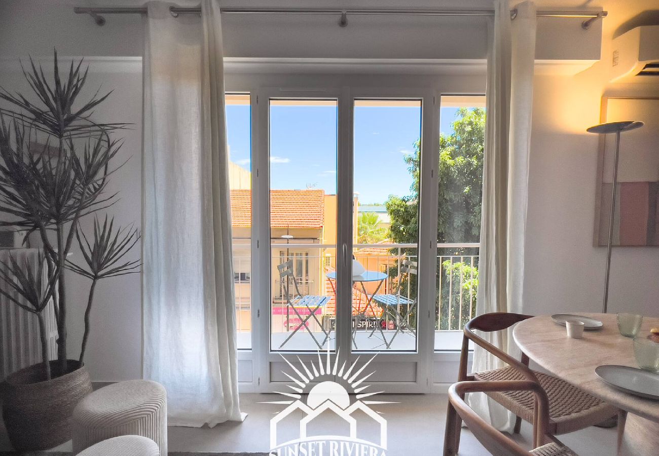 Appartement à Antibes - MAR SUNSET LE ROSSINI