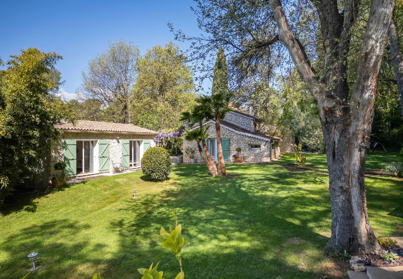 Maison à Roquefort-les-Pins - MAR LA CIGALIERE