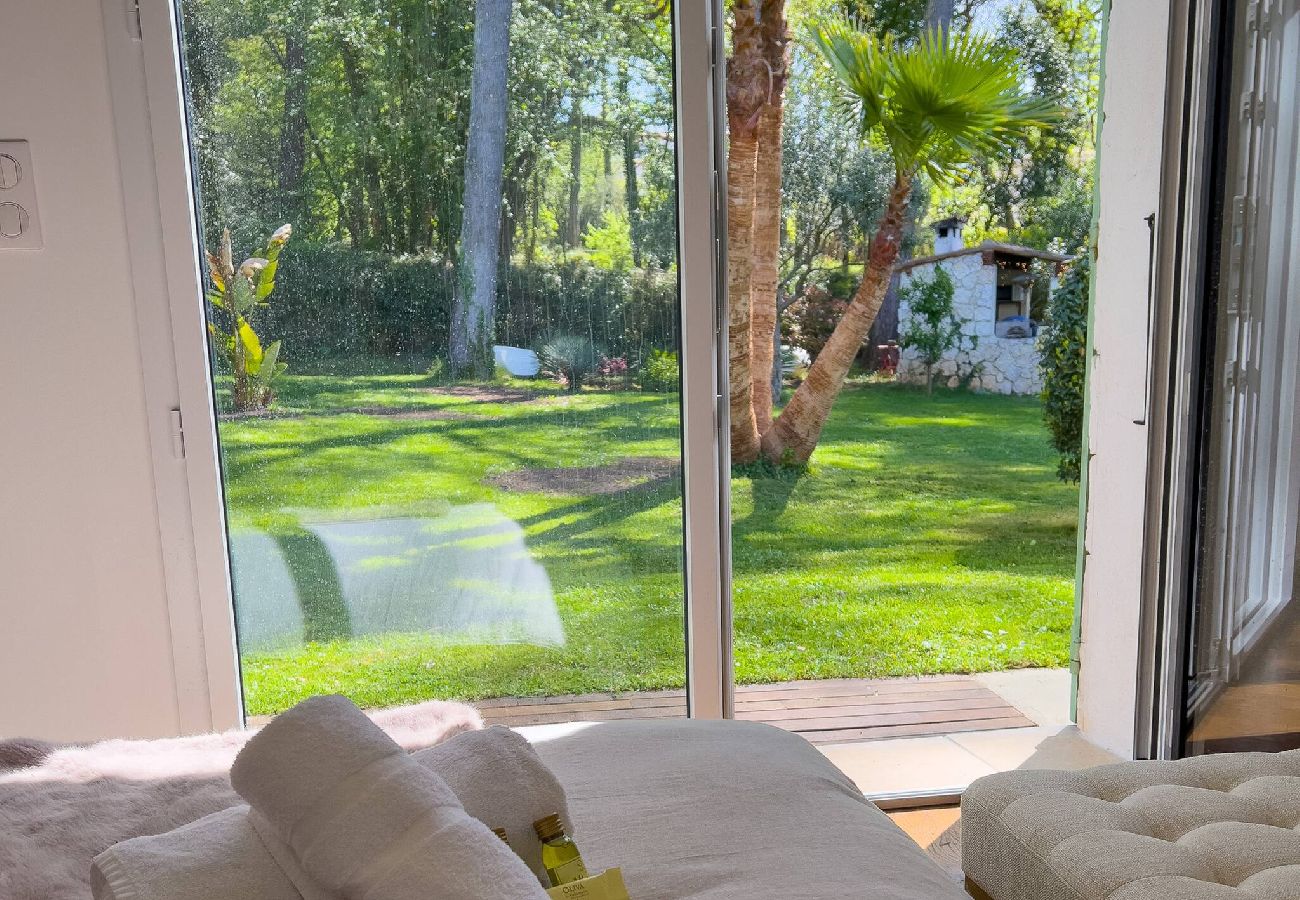 Maison à Roquefort-les-Pins - MAR LA CIGALIERE