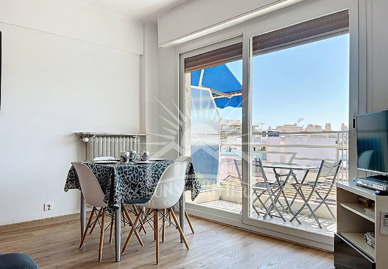 Appartement à Antibes - MAL SUNSET L´AIGLON