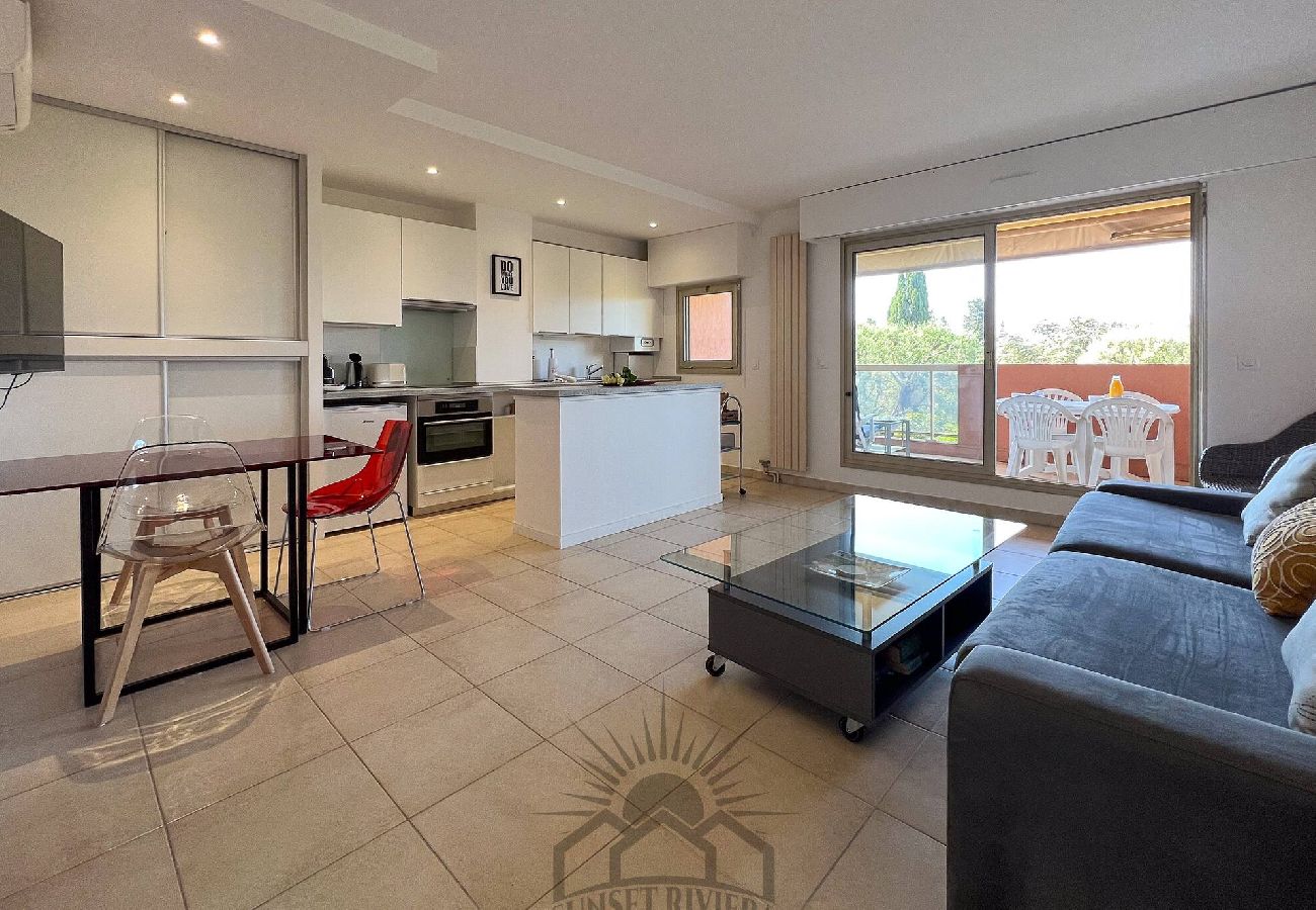 Appartement à Antibes - PON SUNSET ST LA BADINE
