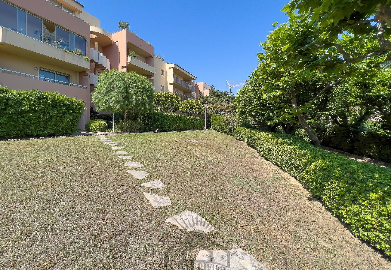 Appartement à Antibes - PON SUNSET ST LA BADINE