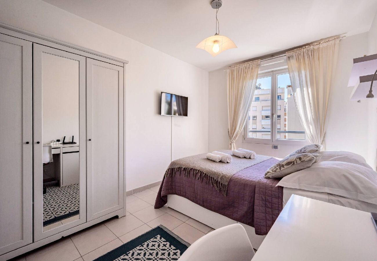 Appartement à Antibes - SZT SUNSET EDEN SQUARE