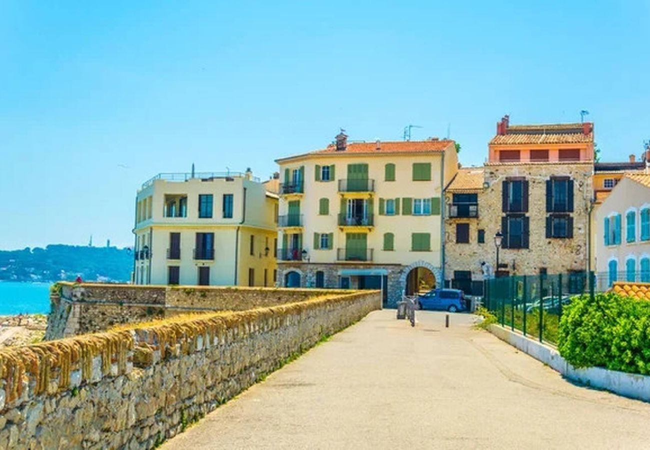 Appartement à Antibes - DAU SUNSET LE CARNOT
